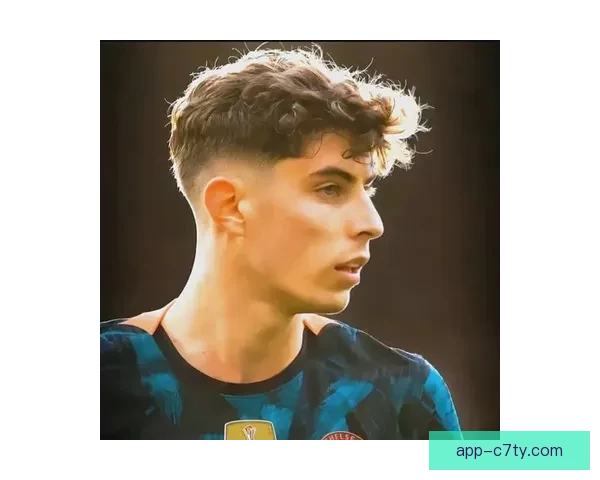 勒沃库森赛前致敬哈弗茨简短仪式